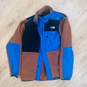 The North Face Blue and Brown Performance Jacket with Fleece Warmth